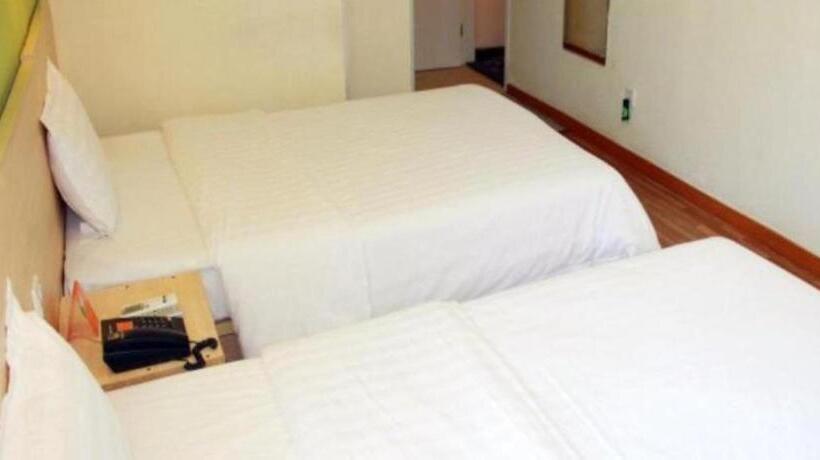 בית מלון כפרי 7 Days Inn Changsha Xingsha Zhongmaocheng Windows Of The World