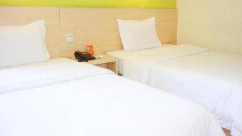 בית מלון כפרי 7 Days Inn Changsha Xingsha Zhongmaocheng Windows Of The World