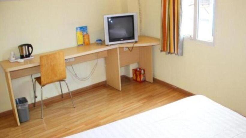 בית מלון כפרי 7 Days Inn Changsha Xingsha Zhongmaocheng Windows Of The World