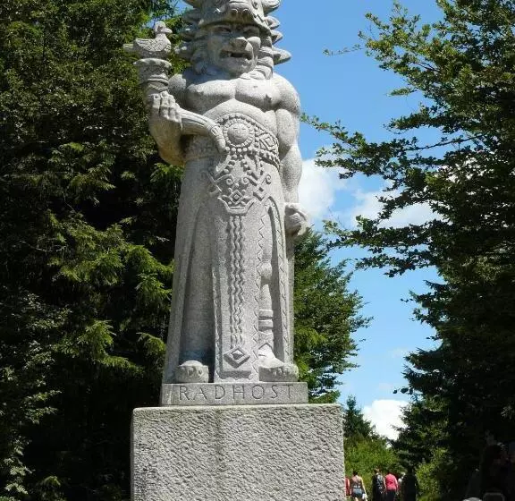 Majatalo Penzion Silverado