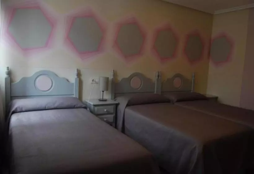 پانسیون Playa De Candás