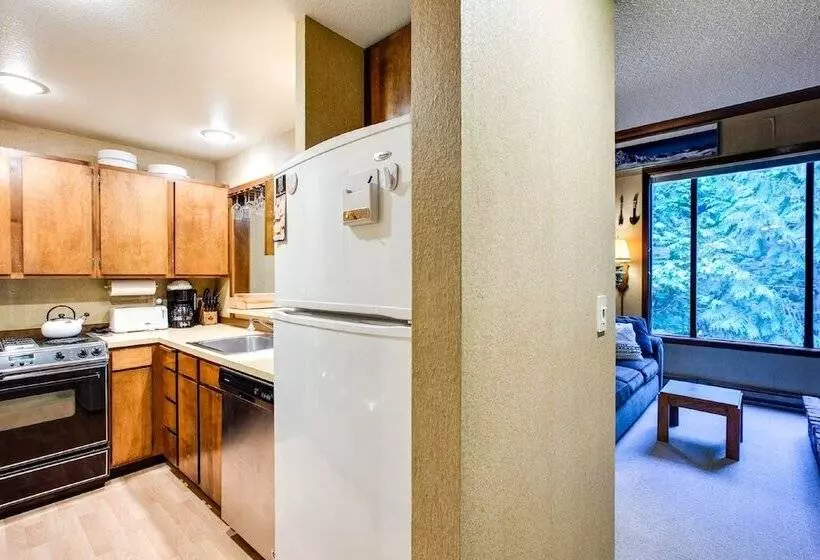 59sw   Fireplace   Dishwasher   Washer/dryer   Sleeps 6