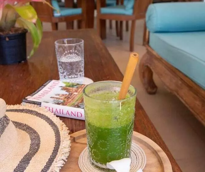 Baan Banburee