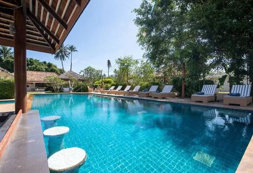 Baan Banburee