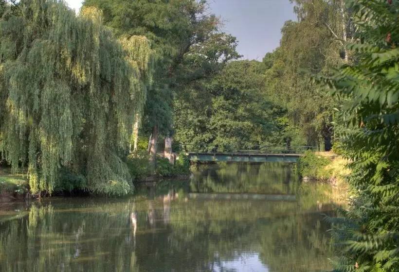 ホテル Château D'adomenil