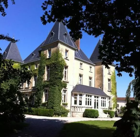 ホテル Château D'adomenil
