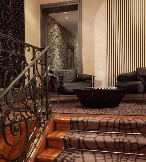 ホテル Château D'adomenil