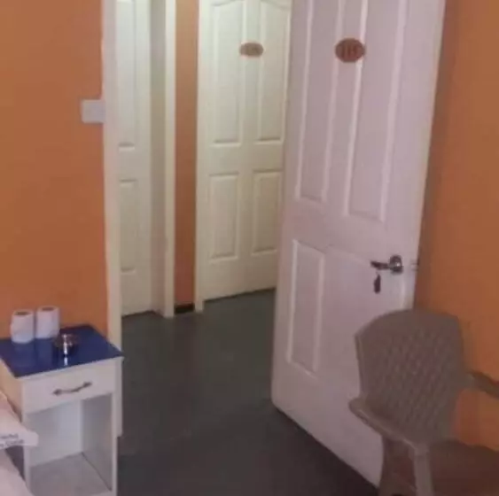 هتل Hôtel Le Corail