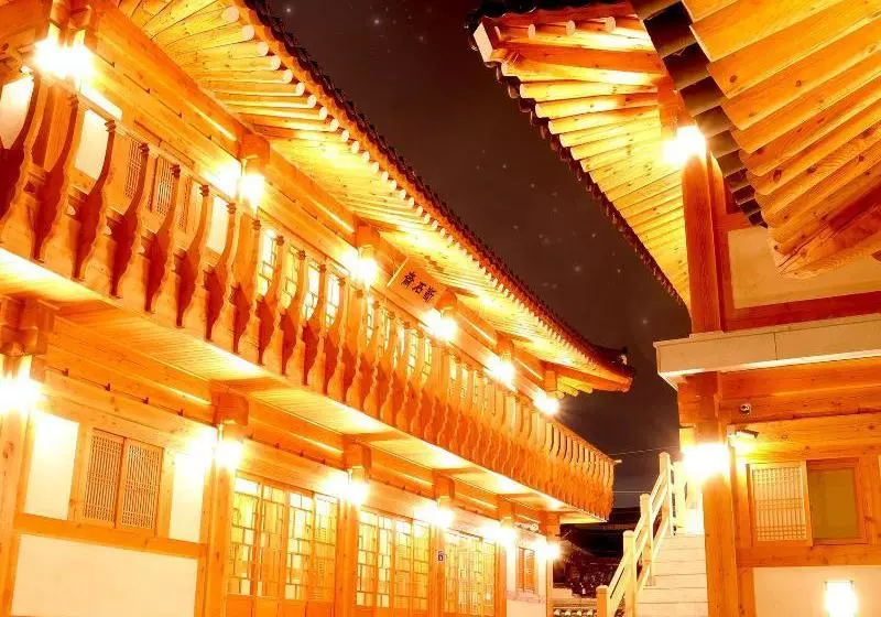 Hotelli Hwangnamkwan Hanok Guesthouse