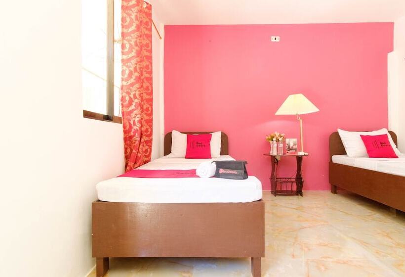 Hotel Reddoorz @ Governors Drive Coron