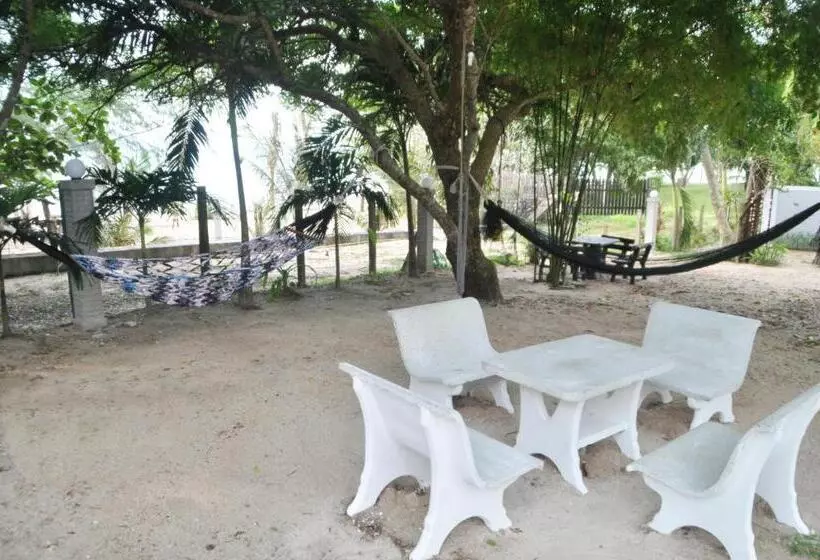 ホテル Sunset Bay Cottage