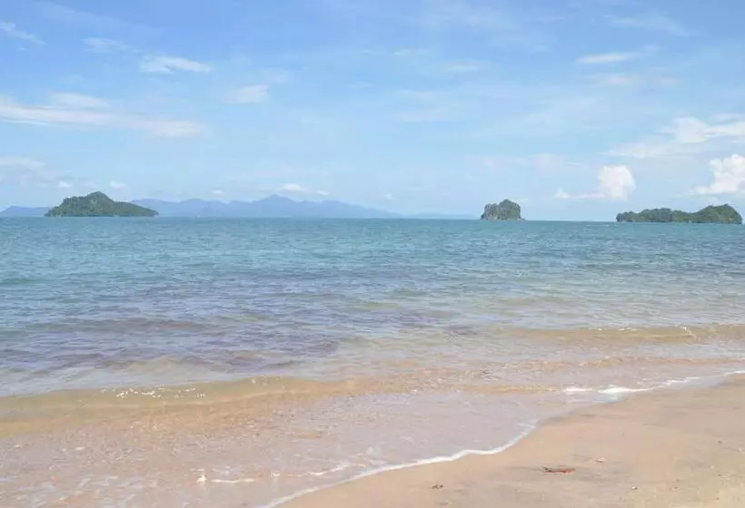 ホテル Sunset Bay Cottage