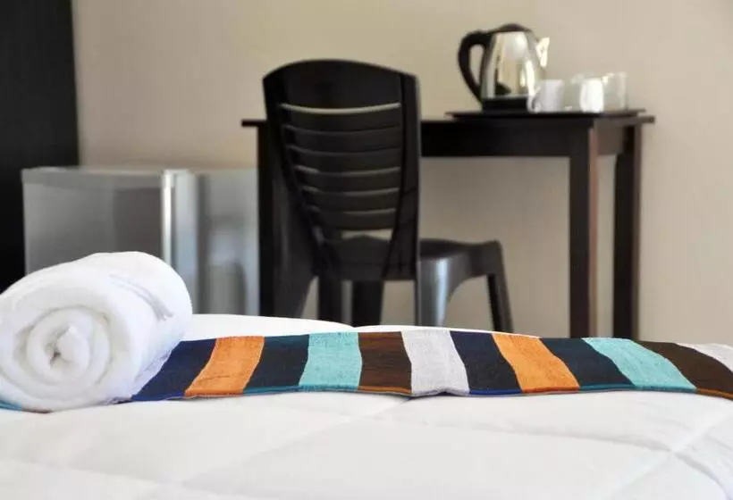 ホテル Sunset Bay Cottage