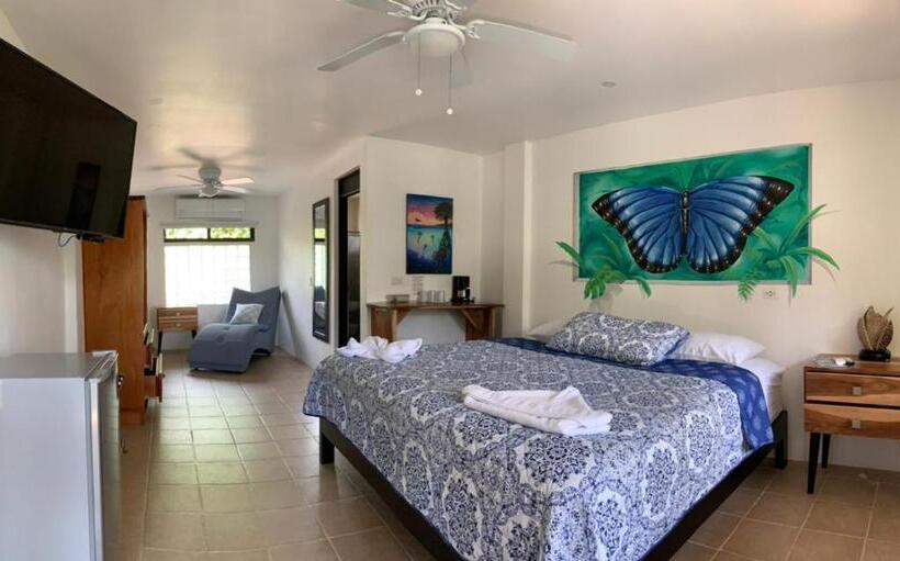 La Sirena Playa Jaco