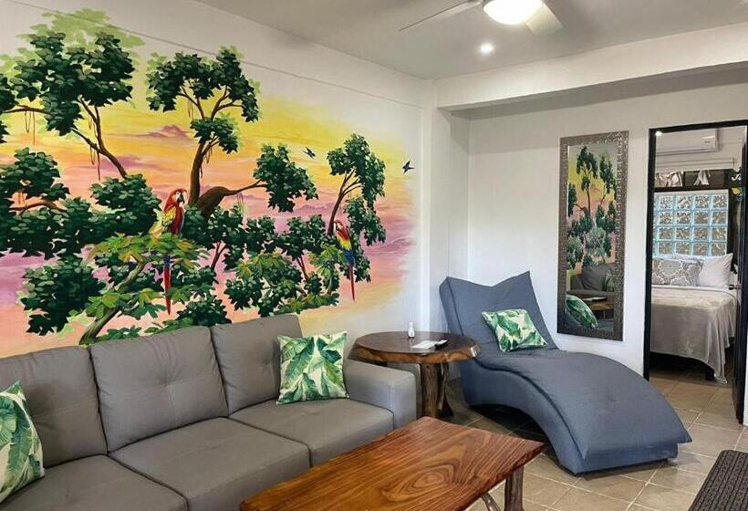 La Sirena Playa Jaco