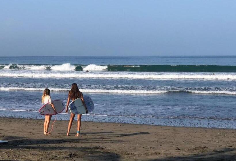 La Sirena Playa Jaco