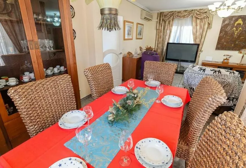 Fidalsa Villa Grand White House