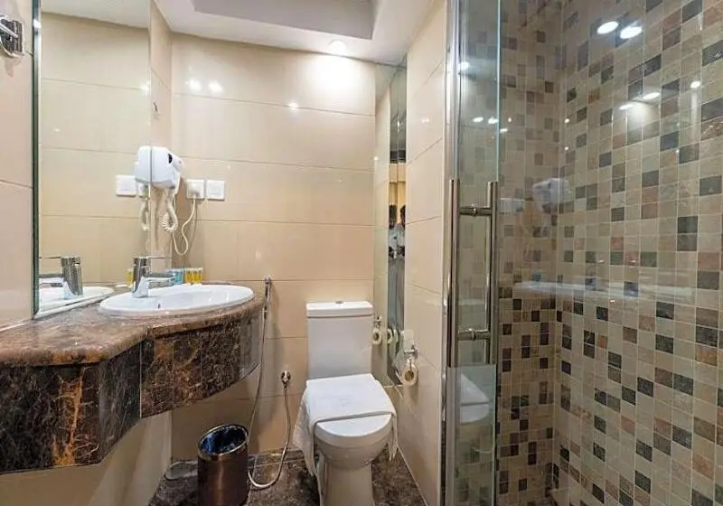 Hotelli Hayah Plaza