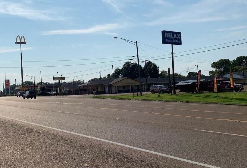 汽车旅馆 Relax Inn & Suites