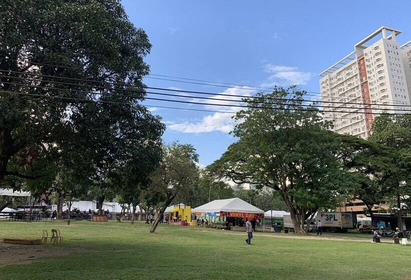 פנסיון Avida Towers Cebu708 Fast Wifi, Netflix, 50in Smart Tv