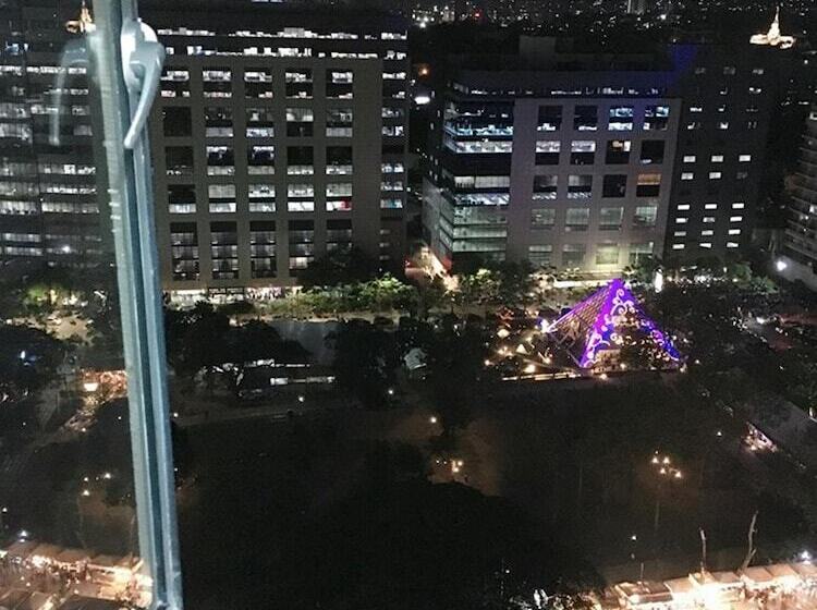 פנסיון Avida Towers Cebu708 Fast Wifi, Netflix, 50in Smart Tv