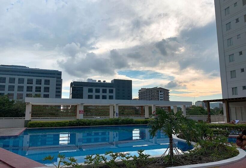 פנסיון Avida Towers Cebu708 Fast Wifi, Netflix, 50in Smart Tv