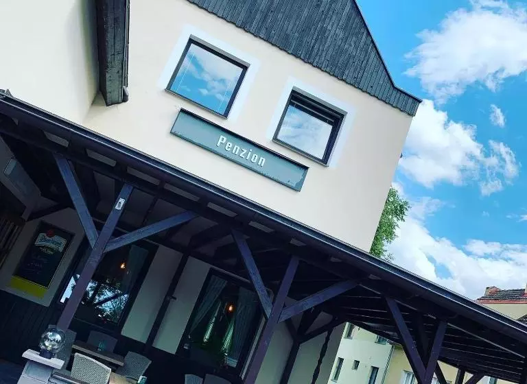 Majatalo Penzion & Restaurace U Vily