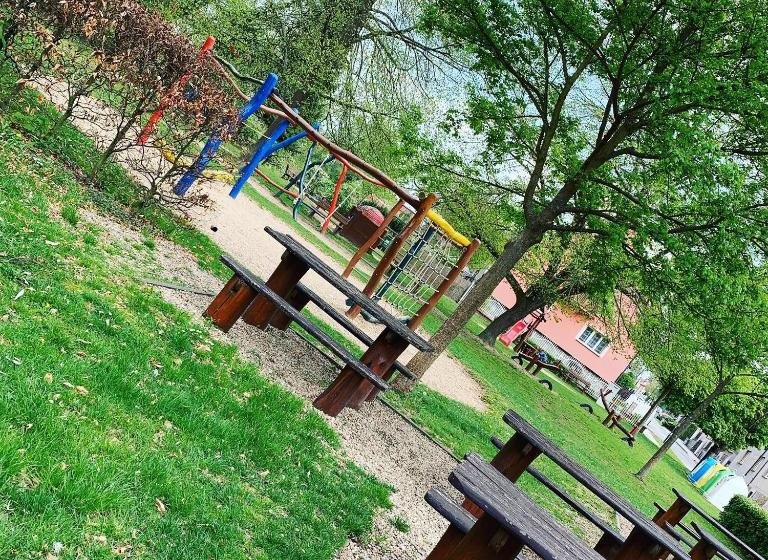 פנסיון Penzion & Restaurace U Vily