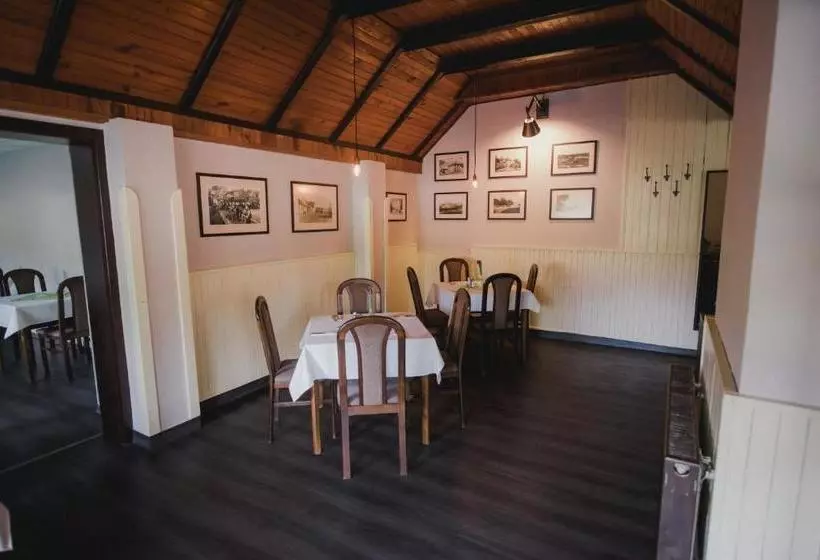 Majatalo Penzion & Restaurace U Vily