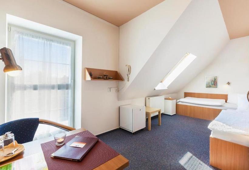 פנסיון Penzion Sirius