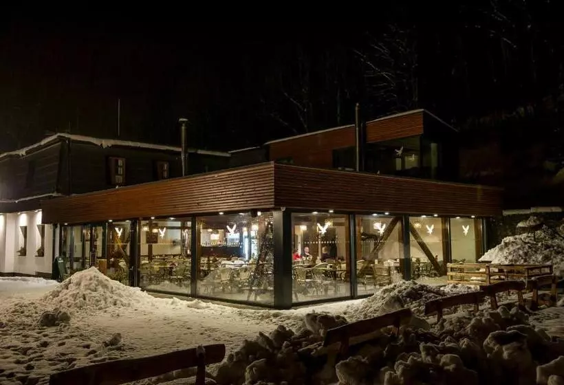 Majatalo Restaurace A Penzion Bludoveček