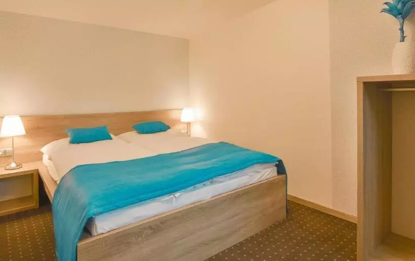 Majatalo Restaurace A Penzion Bludoveček