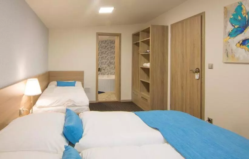 Majatalo Restaurace A Penzion Bludoveček