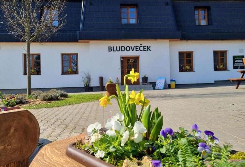 Pension Restaurace A Penzion Bludoveček