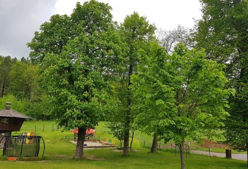 Pension Restaurace A Penzion Bludoveček