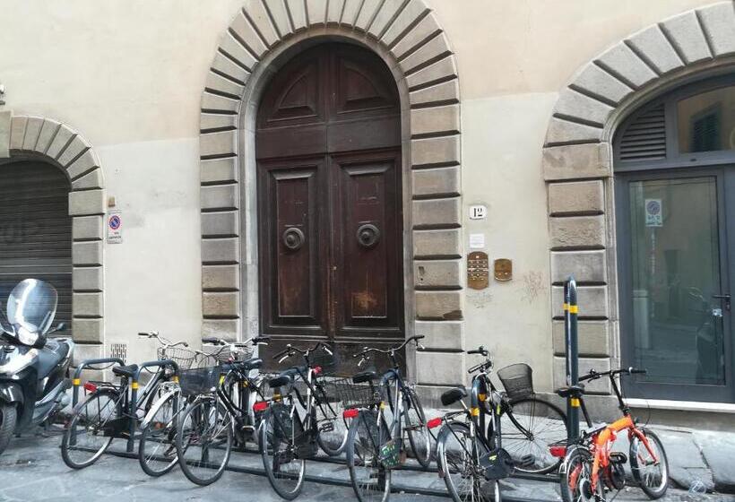 هاستل Bargello Guest House