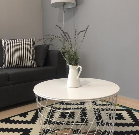 Helianthus Apartments