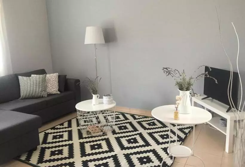 Helianthus Apartments