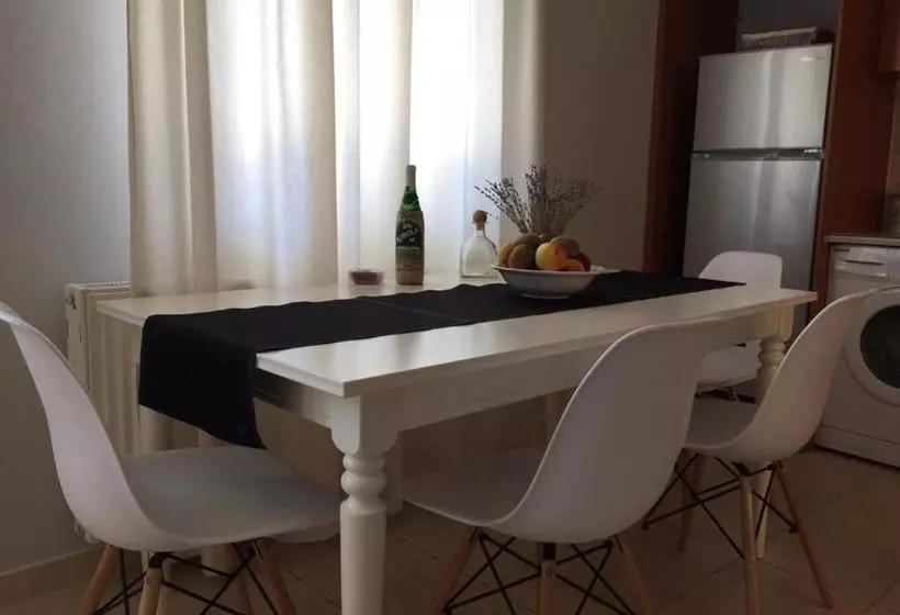 Helianthus Apartments