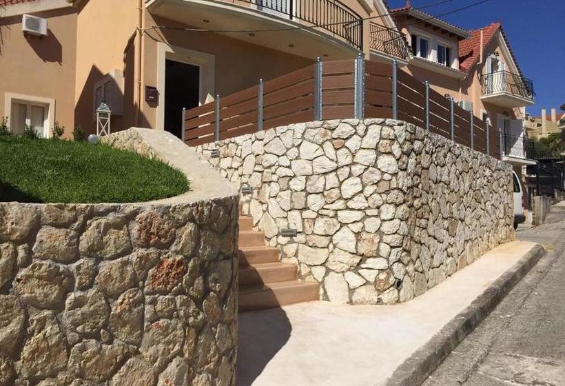 Helianthus Apartments