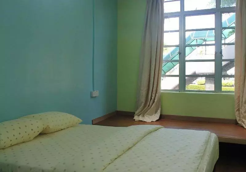 هتل 7 Hung Hung Inn