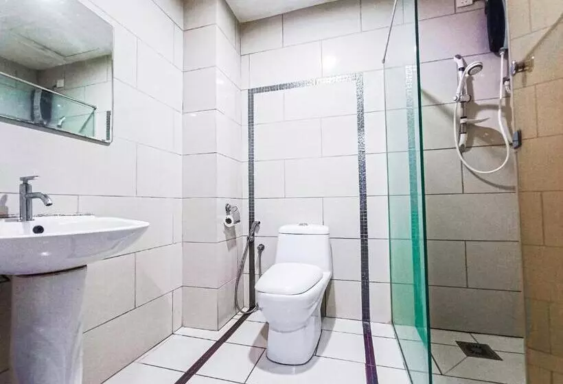 First Residence Hotel By Rvh