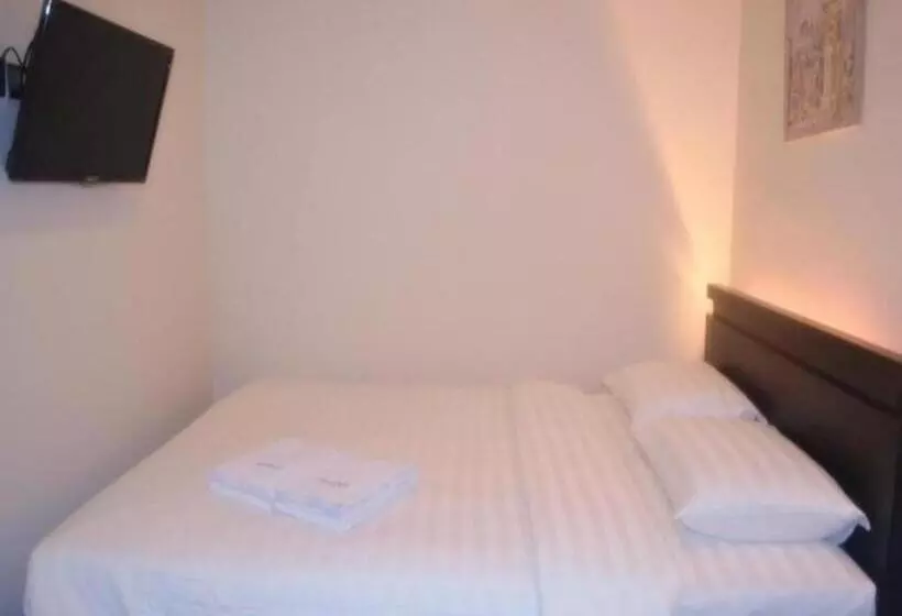 Hotelli Guardian Family