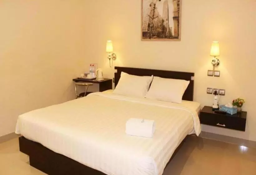 Hotelli Guardian Family