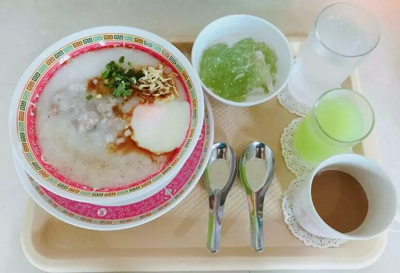 هتل Huan Soontaree