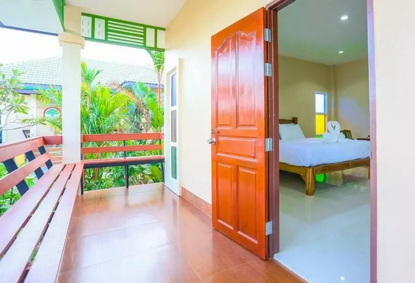 هتل Huan Soontaree