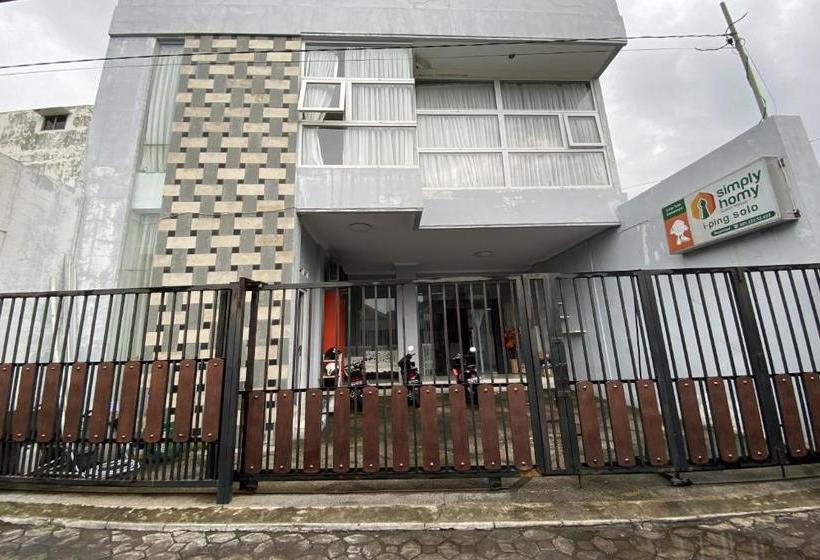 هتل Oyo 3308 Griya Wijayakusuma