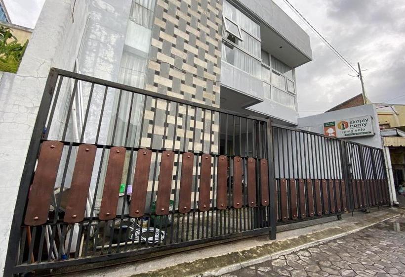 هتل Oyo 3308 Griya Wijayakusuma