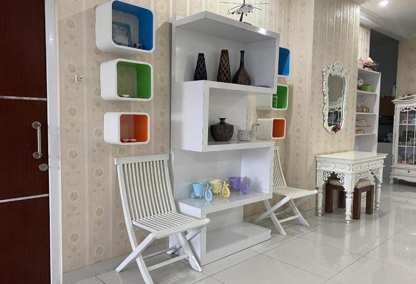 هتل Oyo 3308 Griya Wijayakusuma