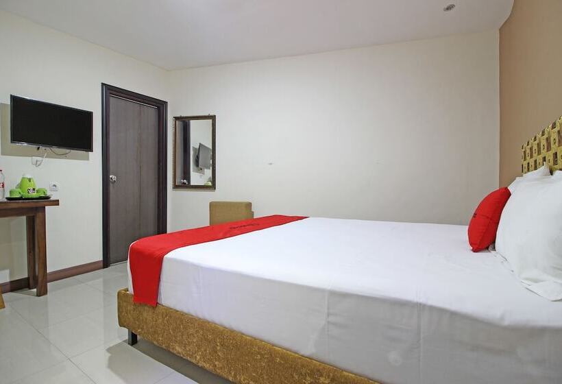 Otel Reddoorz Near Uns Solo